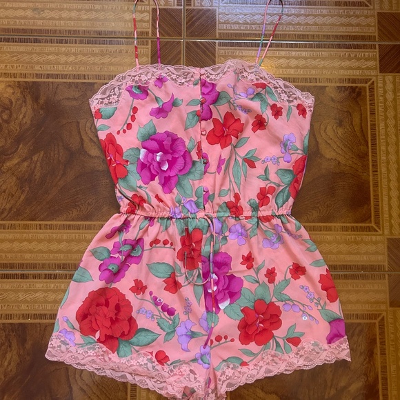 Vintage Victoria’s Secret Pajama Romper Size Medium - Picture 1 of 5